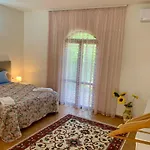 Rosa Lejlighedshotel