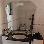 Rosa 4* Berat