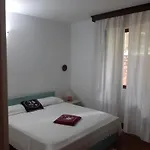 Rosa Lejlighedshotel