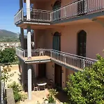 Lejlighedshotel Rosa 4*
