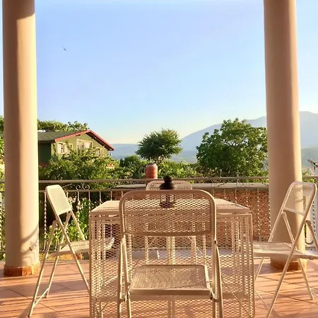 Rosa Aparthotel Berat