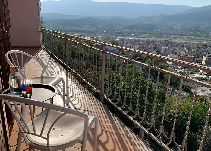 Ξενοδοχείο με διαμερίσματα Rosa 4*